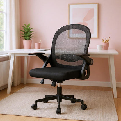 Chaise ergonomique noire avec dossier en maille respirante et base métallique
